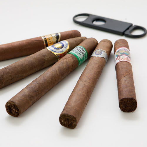 Order Cigars Online from the Best Cigar of the Month Club